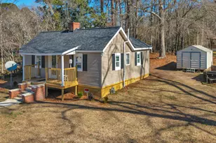 149 Akins St, Barnesville, GA 30204 - Photo 1