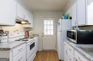 1406 Strickland Cir, Valdosta, GA 31601 - Photo 10