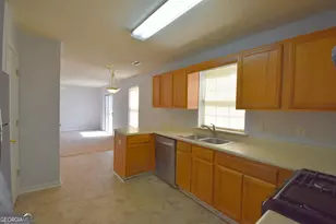 147 S Fairfield Dr, Peachtree City, GA 30269 - Photo 12