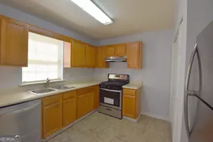 147 S Fairfield Dr, Peachtree City, GA 30269 - Photo 10