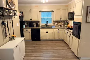 171 Candy Cir, Winterville, GA 30683 - Photo 2