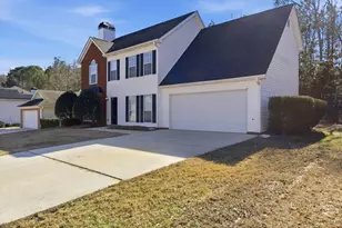 1319 Vine Cir, McDonough, GA 30253 - Photo 2