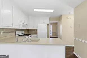 1319 Vine Cir, McDonough, GA 30253 - Photo 16