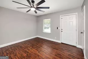 121 Stafford Ave, Brunswick, GA 31525 - Photo 4