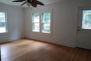 113 Maple St, Hartwell, GA 30643 - Photo 2