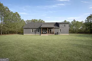 1337 Wildflower Cir, Metter, GA 30439 - Photo 10