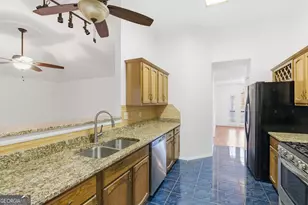 523 N Shore Rd, Lithonia, GA 30058 - Photo 8