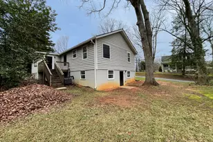 2949 Pearl St, East Point, GA 30344 - Photo 16