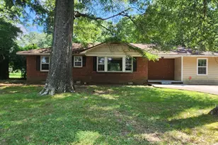 115 Burnside St, Jonesboro, GA 30236 - Photo 2