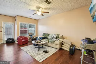 3199 Garden Glade Ln, Lithonia, GA 30038 - Photo 6