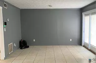 231 Country Club Dr, Jonesboro, GA 30238 - Photo 12