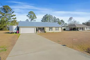 95 Colonial Dr, Baxley, GA 31513 - Photo 2