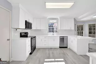 300 Farm Track, Roswell, GA 30075 - Photo 14