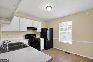 6254 Marbut Farms Trail, Lithonia, GA 30058 - Photo 14