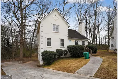 5207 Oaktree Court, Lithonia, GA 30038 - Photo 4