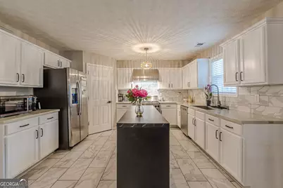 9620 Carolina Drive, Jonesboro, GA 30238 - Photo 16