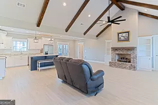 388 Forest Ave, Baxley, GA 31513 - Photo 2