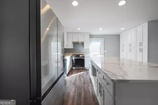 2030 Starlight Dr, Marietta, GA 30062 - Photo 8