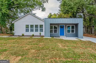 2624 NW Peyton Rd, Atlanta, GA 30318 - Photo 2