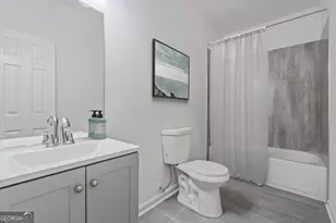 2624 NW Peyton Rd, Atlanta, GA 30318 - Photo 12