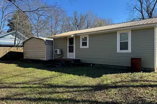 315 E 2nd Ave, Tennille, GA 31089 - Photo 8