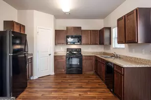 700 Fitzroy Dr, Bogart, GA 30622 - Photo 4