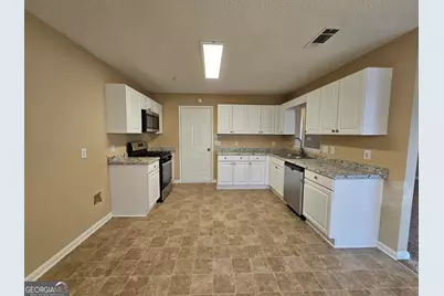 619 Fieldcrest Drive, McDonough, GA 30253 - Photo 6