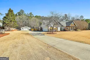 1495 Reese Rd, Sharpsburg, GA 30277 - Photo 6