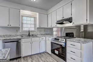 105 Mitchell Ct, Warner Robins, GA 31093 - Photo 12