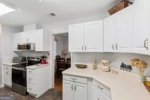 57 Maxwell Ave, Saint Simons, GA 31522 - Photo 4