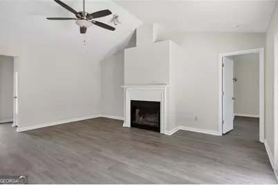3338 Lindale Court, Ellenwood, GA 30294 - Photo 6