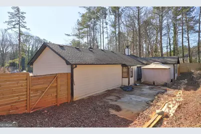 3338 Lindale Court, Ellenwood, GA 30294 - Photo 4