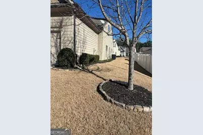 152 Heritage Pointe, Woodstock, GA 30189 - Photo 2