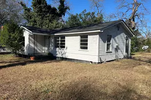 710 W 17th Ave, Cordele, GA 31015 - Photo 1