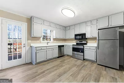 2653 Laurel Woods Lane SE, Conyers, GA 30094 - Photo 6