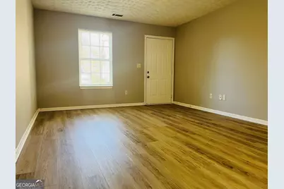 105 Granite Street #B, Hogansville, GA 30230 - Photo 6