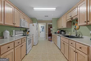 312 Wexford Dr, Hinesville, GA 31313 - Photo 6