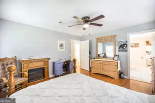 188 E Lewis St, Cochran, GA 31014 - Photo 18