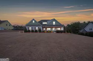 933 Ashley Glen Dr, Williamson, GA 30292 - Photo 1