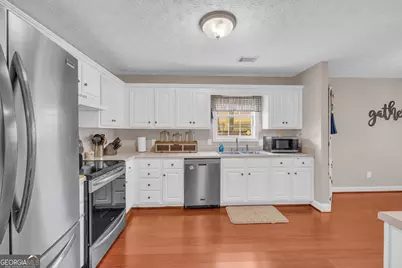 704 Academy Woods Drive, Jefferson, GA 30549 - Photo 18