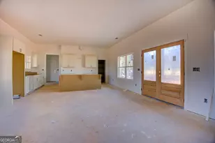 108 Woodcrest Dr, Jackson, GA 30233 - Photo 4