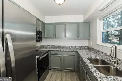 9319 Forest Knoll Drive, Jonesboro, GA 30238 - Photo 6