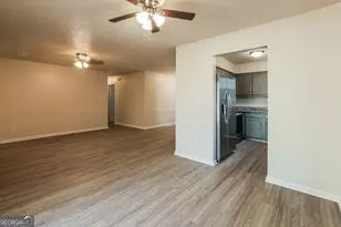 9319 Forest Knoll Dr, Jonesboro, GA 30238 - Photo 4