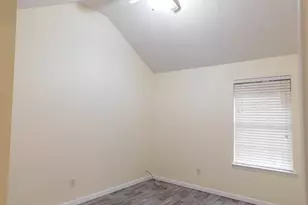 225 Laura Cir, College Park, GA 30349 - Photo 12