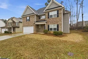 423 Pearson Cir, Hampton, GA 30228 - Photo 2