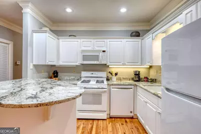 112 Glen Eagle Ct D202, Clayton, GA 30525 - Photo 18