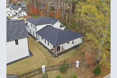 125 Thome Drive, Alpharetta, GA 30022 - Photo 4