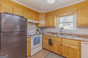 824 Diamond Cir, Lafayette, GA 30728 - Photo 10