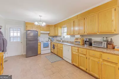 824 Diamond Circle, Lafayette, GA 30728 - Photo 12