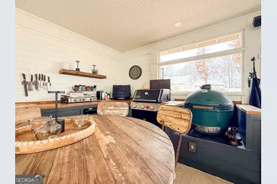 225 E Underwood Street, Cleveland, GA 30528 - Photo 32